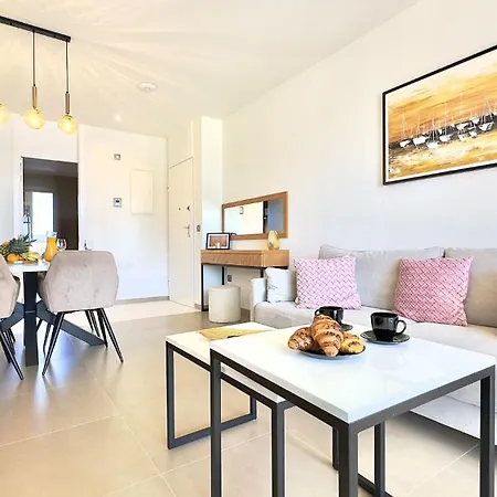 Intempo By Leo 아파트 *