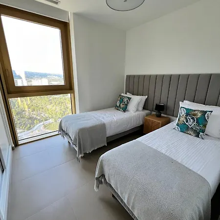 Intempo By Leo 아파트